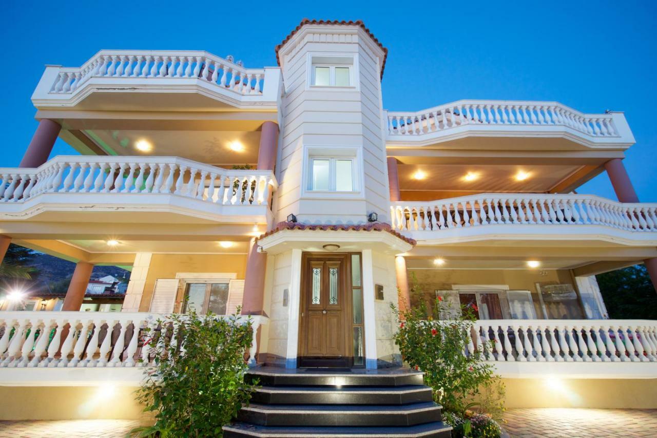 Razáta Helenas Apartment מראה חיצוני תמונה